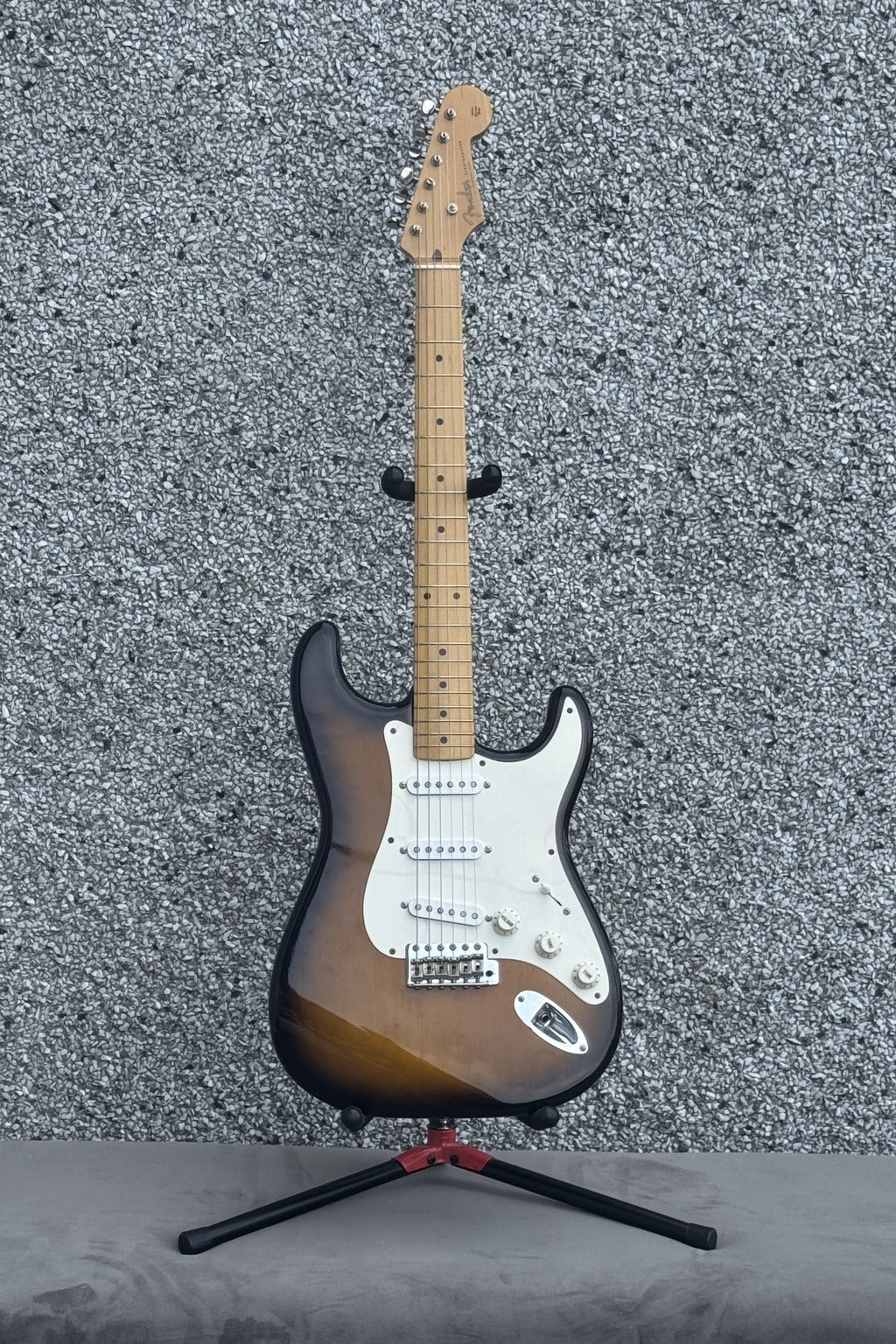 1996 Fender MIJ ST-54 Stratocaster – Sunburst / Maple