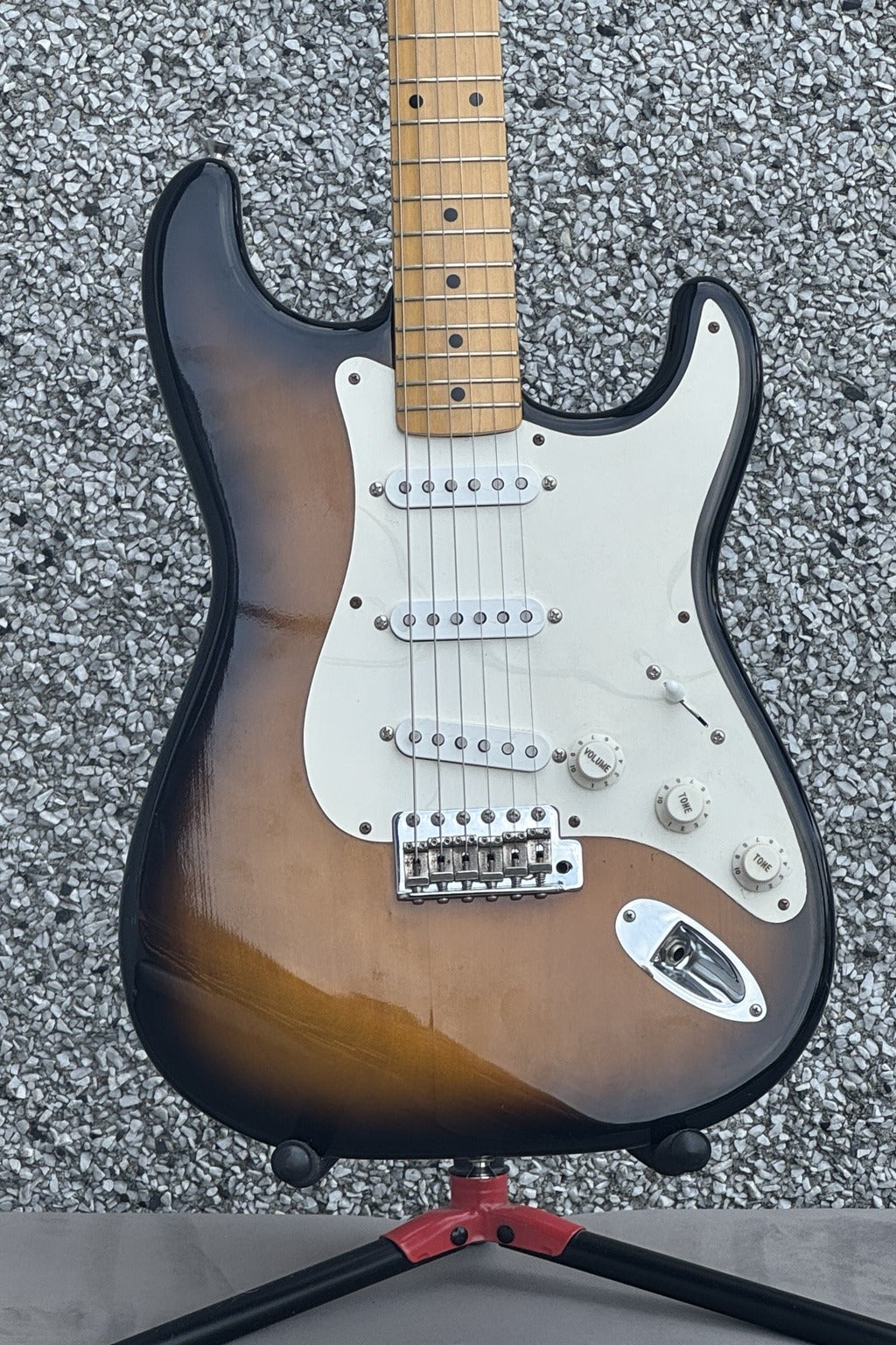 1996 Fender MIJ ST-54 Stratocaster – Sunburst / Maple