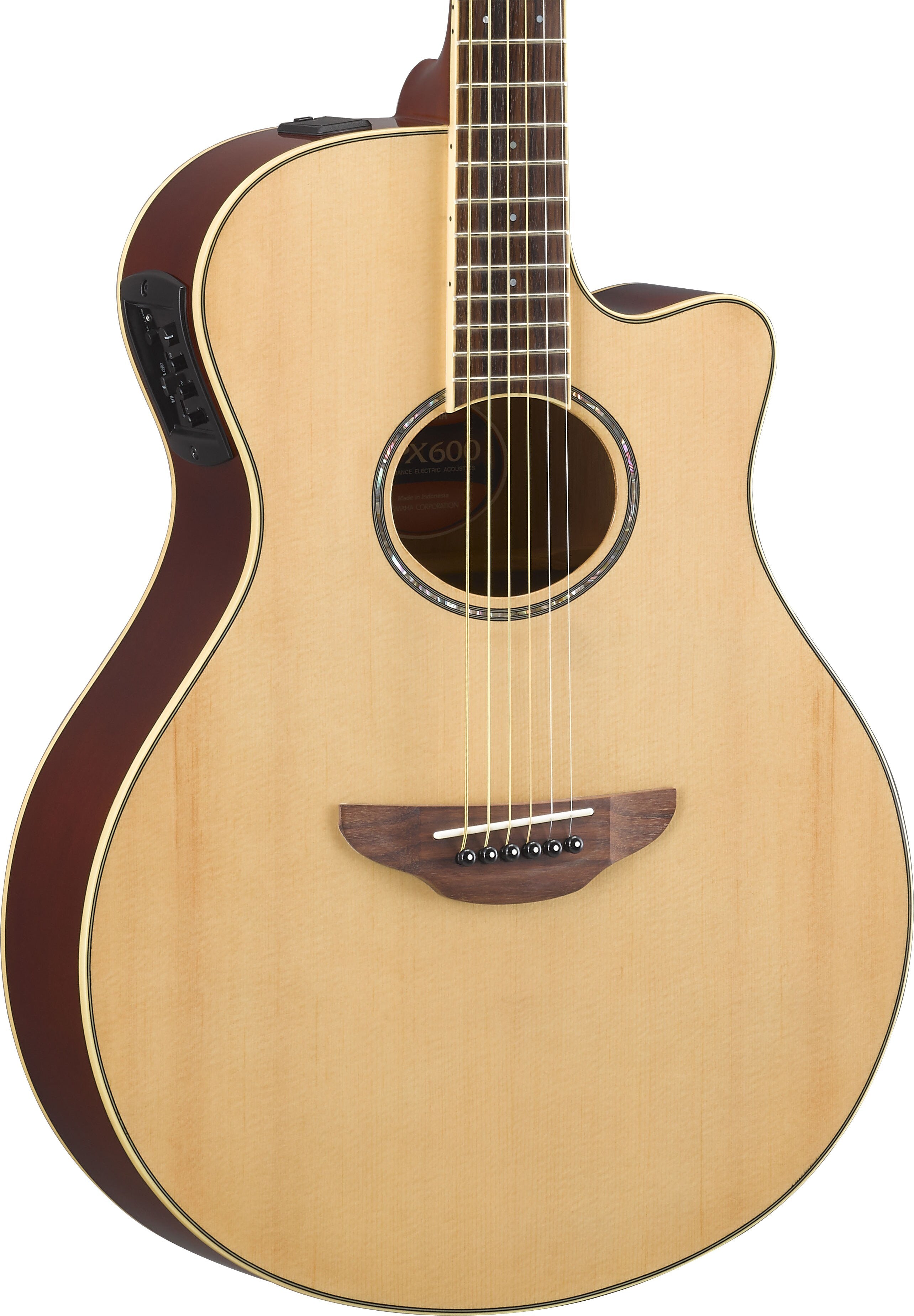Yamaha APX600 Natural Acoustic-Electric Guitar – Slim Comfort & Stage-Ready Performance